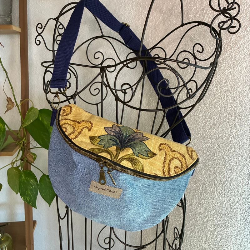 Banane en jean et tissu tapissier