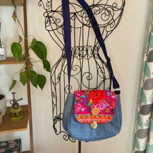 Petit sac a rabat multicolore